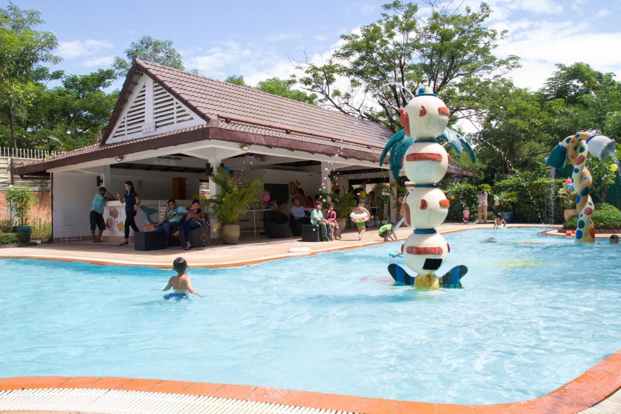 Cambodian Country Club Hotel Phnom Penh Luaran gambar